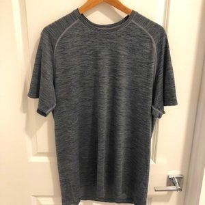 SOLD - Men's Lululemon Metal Vent Tech Surge SS shirt XL Black/Anchor